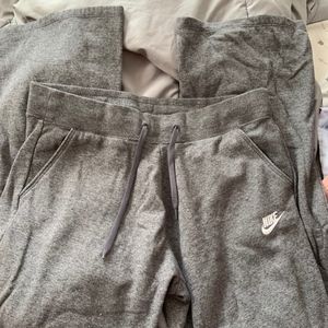 Nike Sweatpants